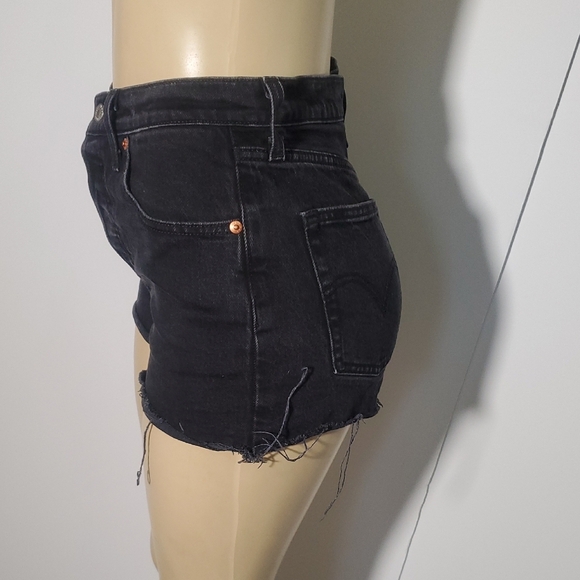 Levi Strauss Shorts Womens Button Fly Black Raw Hem Grunge High Rise Sz 28 - Picture 2 of 11